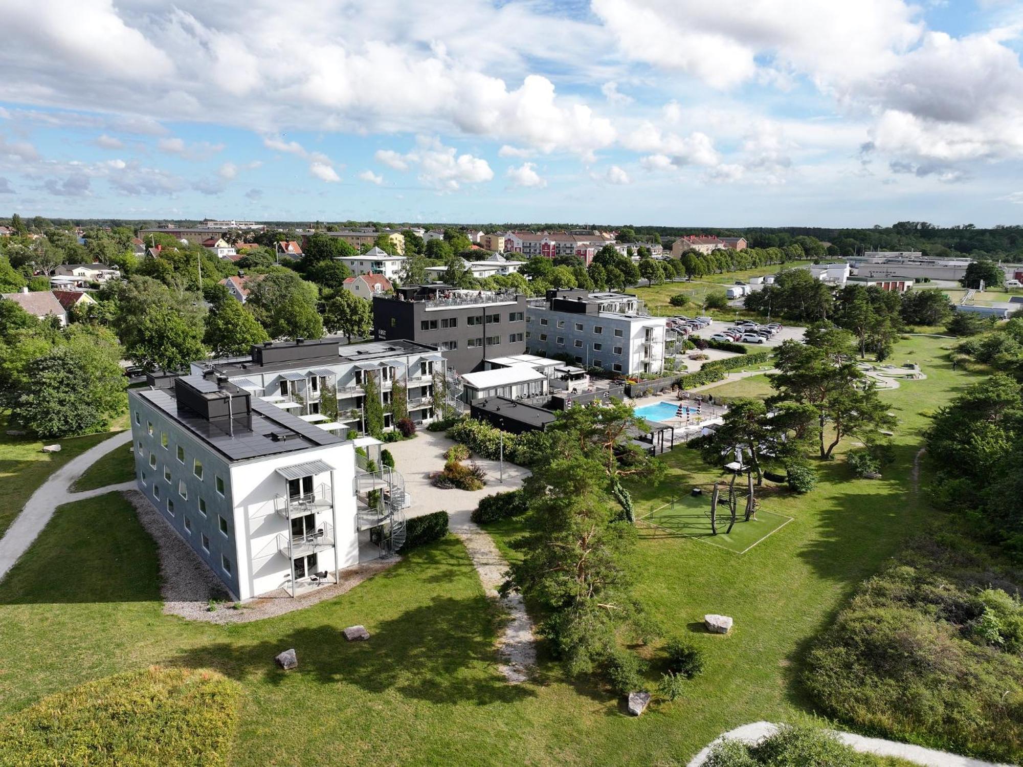 First Hotel Kokoloko Вісбю Екстер'єр фото